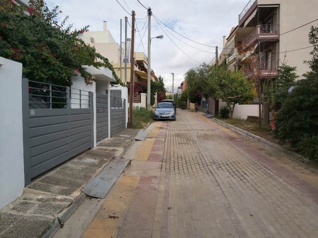 (Προς Πώληση) Αξιοποιήσιμη Γη Οικόπεδο || Ανατολική Αττική/Γλυκά Νερά - 204 τ.μ, 140.000€ 