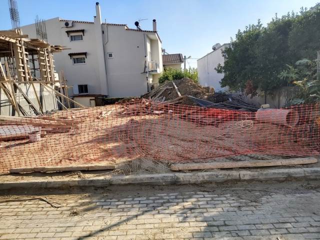 (Προς Πώληση) Αξιοποιήσιμη Γη Οικόπεδο || Ανατολική Αττική/Γλυκά Νερά - 228 τ.μ, 140.000€ 